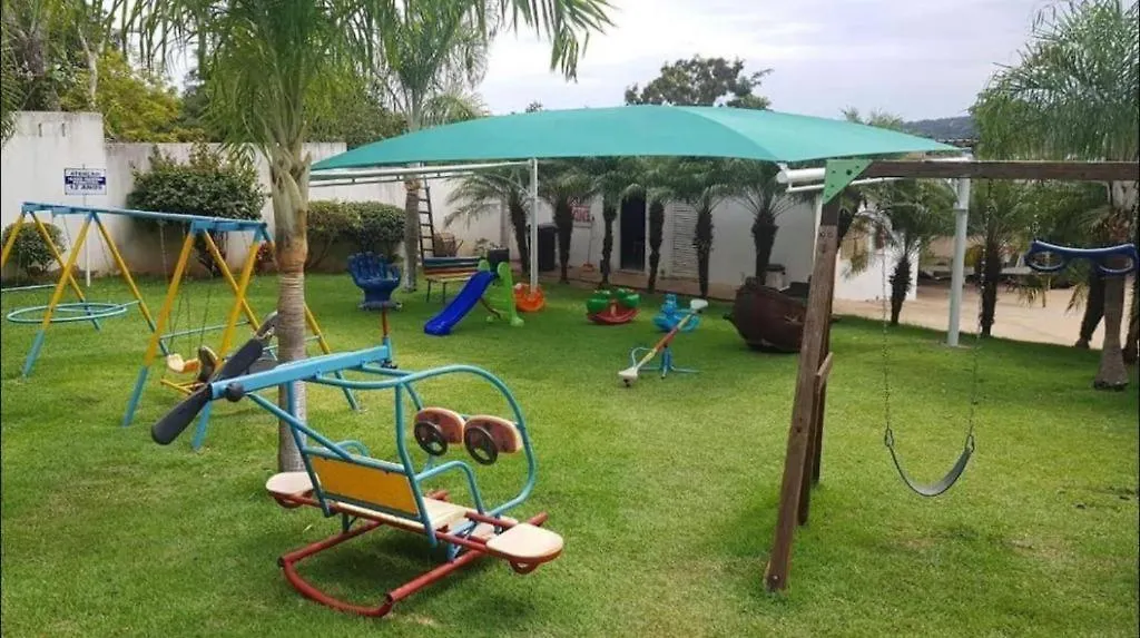 Enseada Nautico קאלדס נובאס 0*,